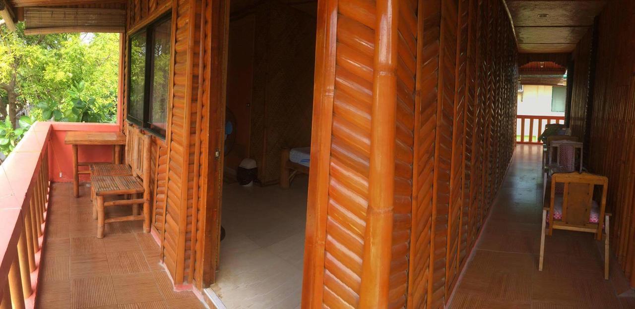 Guanna's Place Room&Resto Bar Malapascua Exterior foto