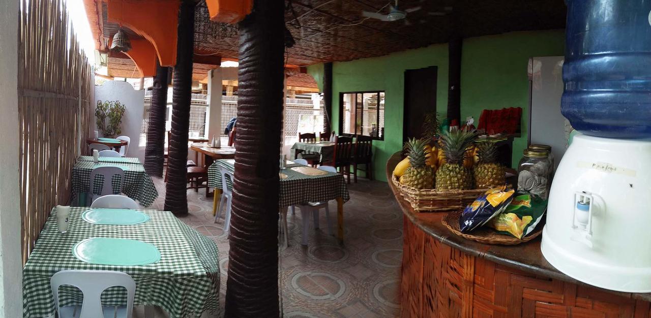Guanna's Place Room&Resto Bar Malapascua Exterior foto