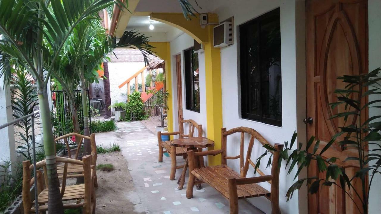 Guanna's Place Room&Resto Bar Malapascua Exterior foto
