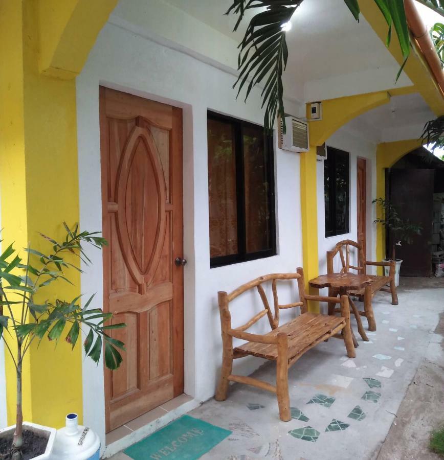 Guanna's Place Room&Resto Bar Malapascua Exterior foto